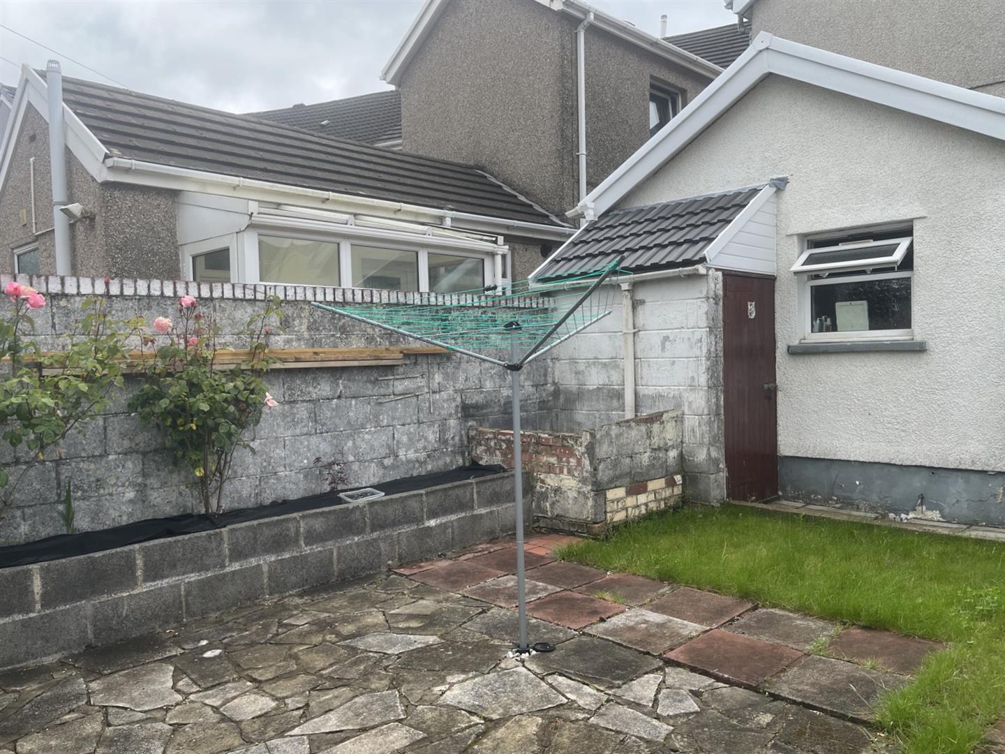 James Street, Llanelli, SA15 1EB